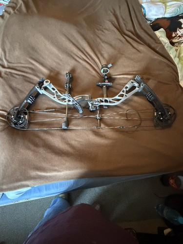 Bowtech amplify - bowtech,